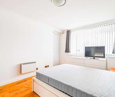 Boardwalk Place, Poplar, E14 - Photo 5