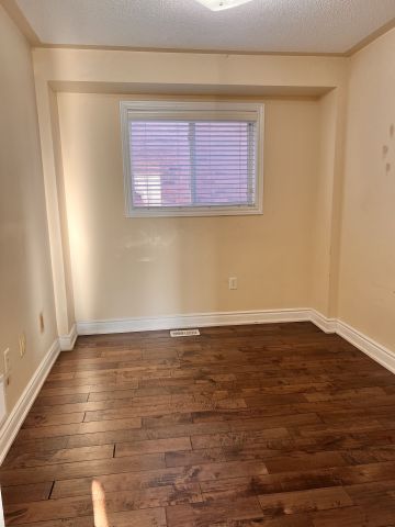 For Lease - 2 Southbend Drive, Brampton, Ontario - Photo 4