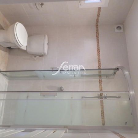 Location Appartement 2 pièces 45m² DRAGUIGNAN 83300 - Photo 3