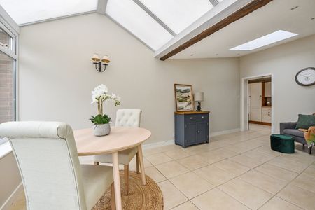 3 bedroom detached house to rent - Photo 5