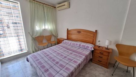 Long-term rental bungalow in Torrevieja - Los Balcones - Photo 4