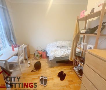 4 Bedroom Flat - Photo 2