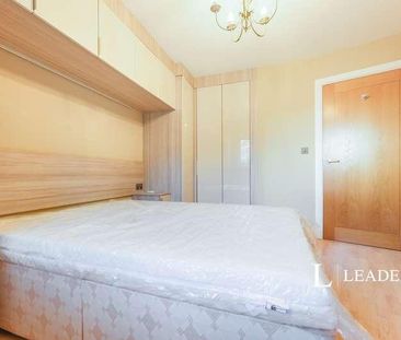 Jupiter Court, Gunwharf Quays, PO1 - Photo 2