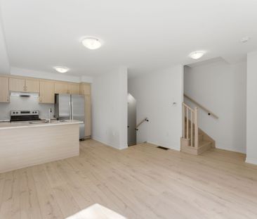 For Lease - 46B Touraine Avenue, Toronto, Ontario - Photo 6