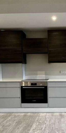 Torcroft, Holders Hill Road, Hendon, NW4 - Photo 1