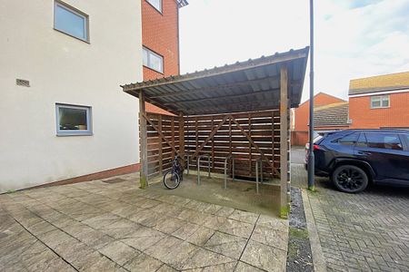 Long Down Avenue, BRISTOL - Photo 5