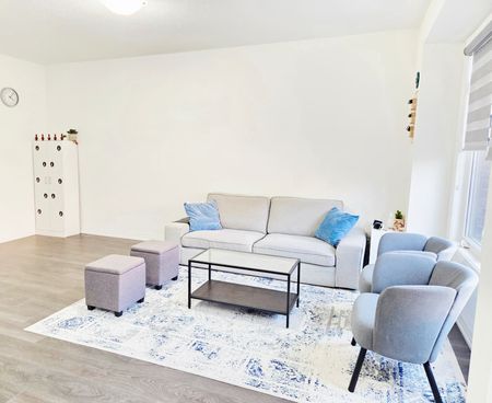 For Lease - 166 Ogston Crescent, Whitby, Ontario - Photo 3