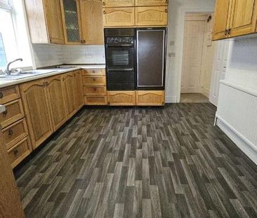 Humbledon Park, Sunderland, Tyne And Wear, SR3 - Photo 6