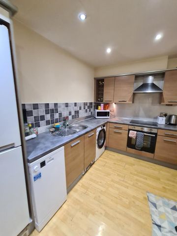1 bedroom house of multiple occupation to rent - Photo 2
