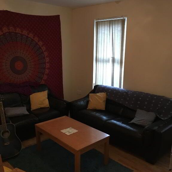 Flat 2-27 Landseer Street, Belfast, BT9 5AL - Photo 1