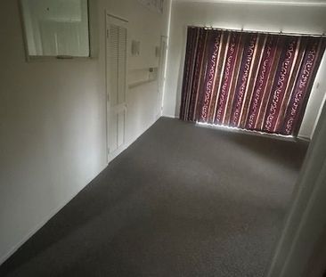 Spacious 4 Bedroom Home in Tranquil Wainui - Photo 4