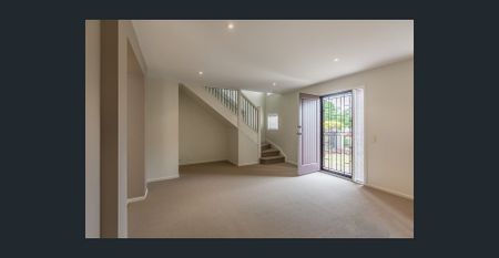 Spacious Three-Bedroom Home Designed for Easy Living! - Photo 2