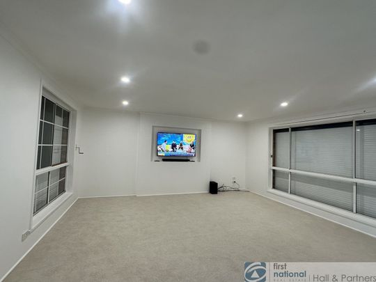 61 Gleneagles Drive, Endeavour Hills - Photo 1