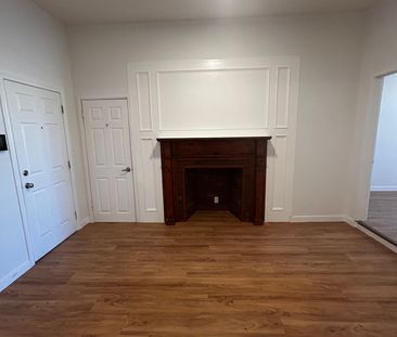 For Lease - 174.5 Hunter Street Unit# 2, Peterborough, Ontario - Photo 3