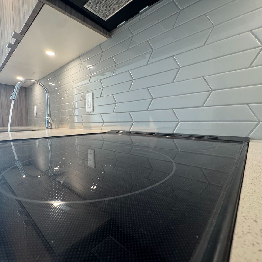 For Lease - 4130 Parkside Village Drive Unit# 3308, Mississauga, Ontario - Photo 1