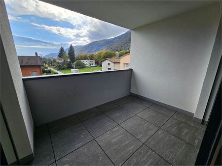 Taverne, affitto ottimo 3.5 locali con balcone - Photo 3