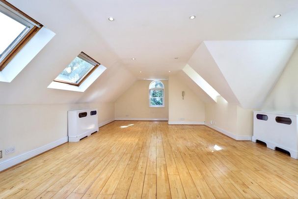 2 bedroom penthouse to rent - Photo 1