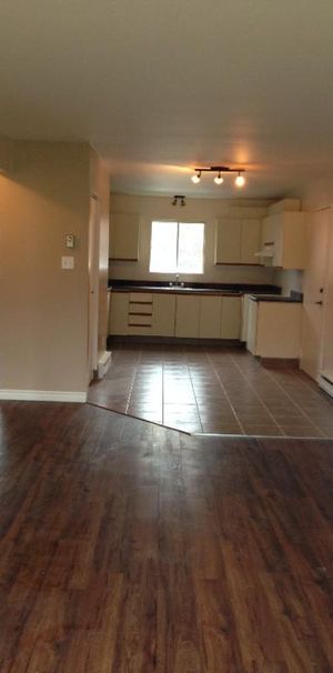 Grand 4 ½ Chateauguay - rue Rousseau - Photo 1