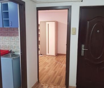 Inchiriez apartament 2 camere - Photo 3