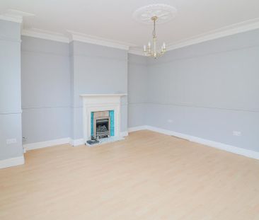 4 bedroom terraced house to rent - Photo 1