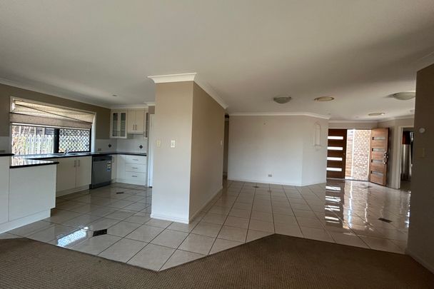 14 Dolphin Terrace - Photo 1