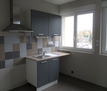 Location d'un appartement F4 (78 m²) à VIRE - Photo 3