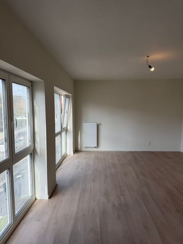 Appartement te huur - Photo 2