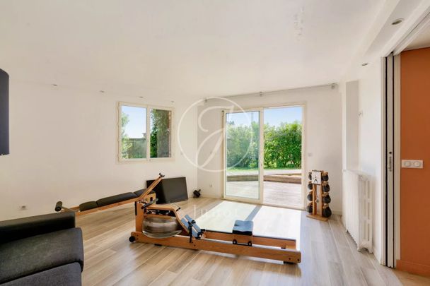 Maison / Villa • Manufacture-Brimborion-SEL-Division Leclerc, Sèvres - Photo 1