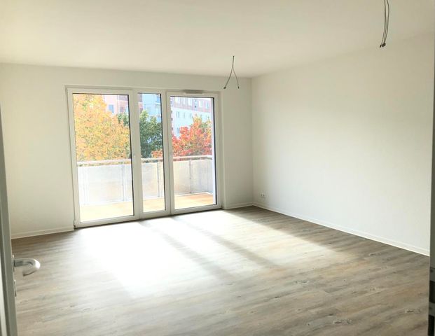 Große und komfortable 2-Zimmer-Wohnung mit Aufzug und EBK! - Foto 1