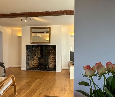 2 bedroom cottage to rent - Photo 2