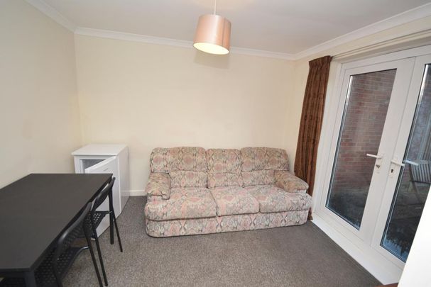 5 bedroom house to rent - Photo 1