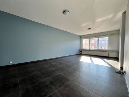 Hedendaags 2 slpk appartement met garagebox - Foto 4