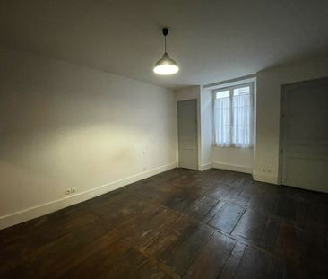 Location Maison 4 pièces 130m² - Photo 1