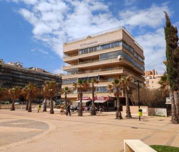 Alquiler de piso en Paseo Marítimo Rey de España - Photo 4