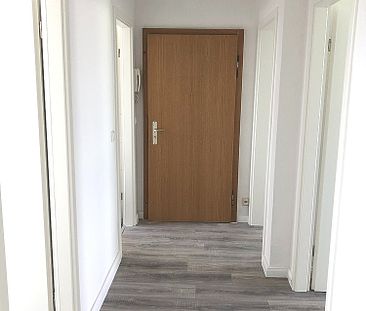 Hier wartet Ihr neues ZuHaUsE gemütliche moderne 2 Zimmer im Dachge... - Foto 1