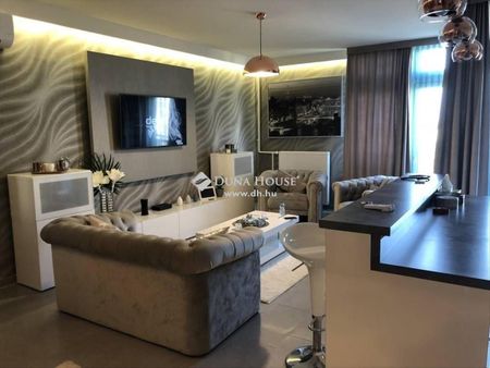 Kiadó újszerű állapotú panel lakás - Kecskemét - Photo 5