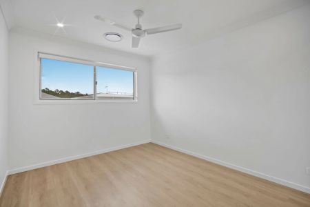 Brand New Family Home in Oxley's Premier New Estate - Photo 5