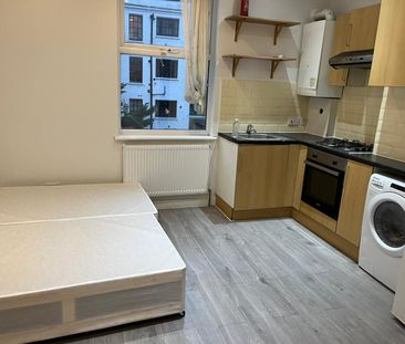 Studio Flat, Cazenove Road, N16 - Photo 3