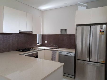 2 BEDROOM UNIT IN CBD, HOSPITAL AT YOUR DOOR - Photo 5