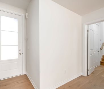 For Lease - 3193 Sixth Line Unit# Unit 2, Oakville, Ontario - Photo 6