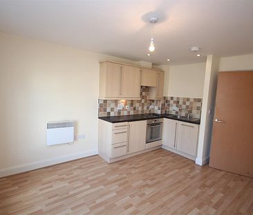 1 bedroom Apartment to let - Photo 3