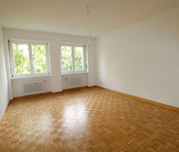 Nähe Kaserne und Rheinufer - schöne 2-Zimmer-Wohnung an zentraler Lage - Photo 1
