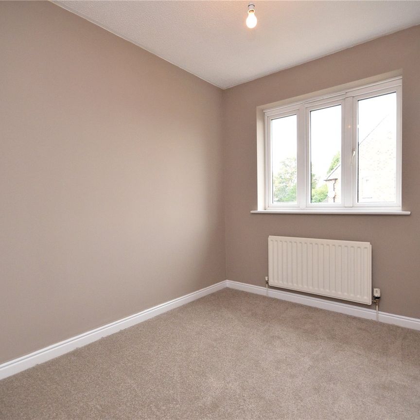 20, Middleham Moor, Leeds, West Yorkshire, LS10 4TS - Photo 1