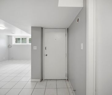 For Lease - 203 Nelson Street Unit# 3, Oakville, Ontario - Photo 5