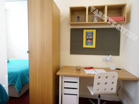 Flat 1, Seion Chapel Ambrose Street - Photo 3