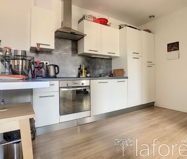 Location Appartement 3 pièces 73m² - Photo 4