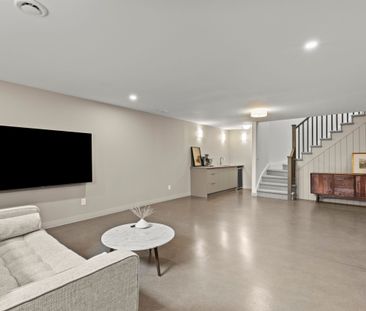 For Lease - 8974 Willoughby Drive Unit# 8, Niagara Falls, Ontario - Photo 2