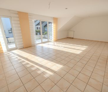 Helle Etagenwohnung mit großem Balkon in ruhiger Lage (Rollos, Mark... - Photo 2