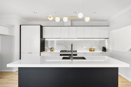 33 Narroy, North Narrabeen NSW 2101 - House For Rent | Domain - Photo 3