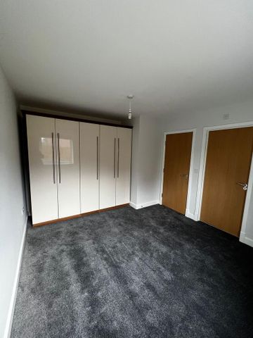 5 bedroom townhouse to rent - Photo 2